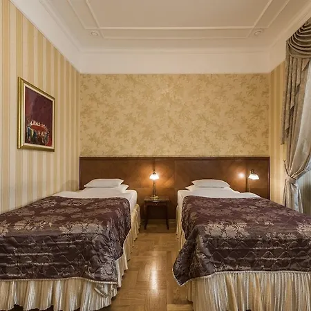 Hotel Moskva 4*