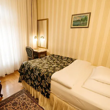 Moskva 4*
